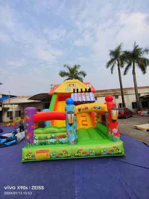 Fun Park Trocken aufblasbare Sprungrutschen mit Süßigkeiten-Shop-Thema
