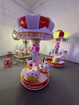 Münzbetriebene Schaukelfahrzeuge Dynamische Musik und fröhliche Lieder für Kinder
