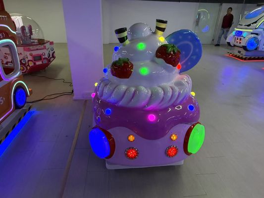 Münzbetriebene Schaukelfahrzeuge Dynamische Musik und fröhliche Lieder für Kinder